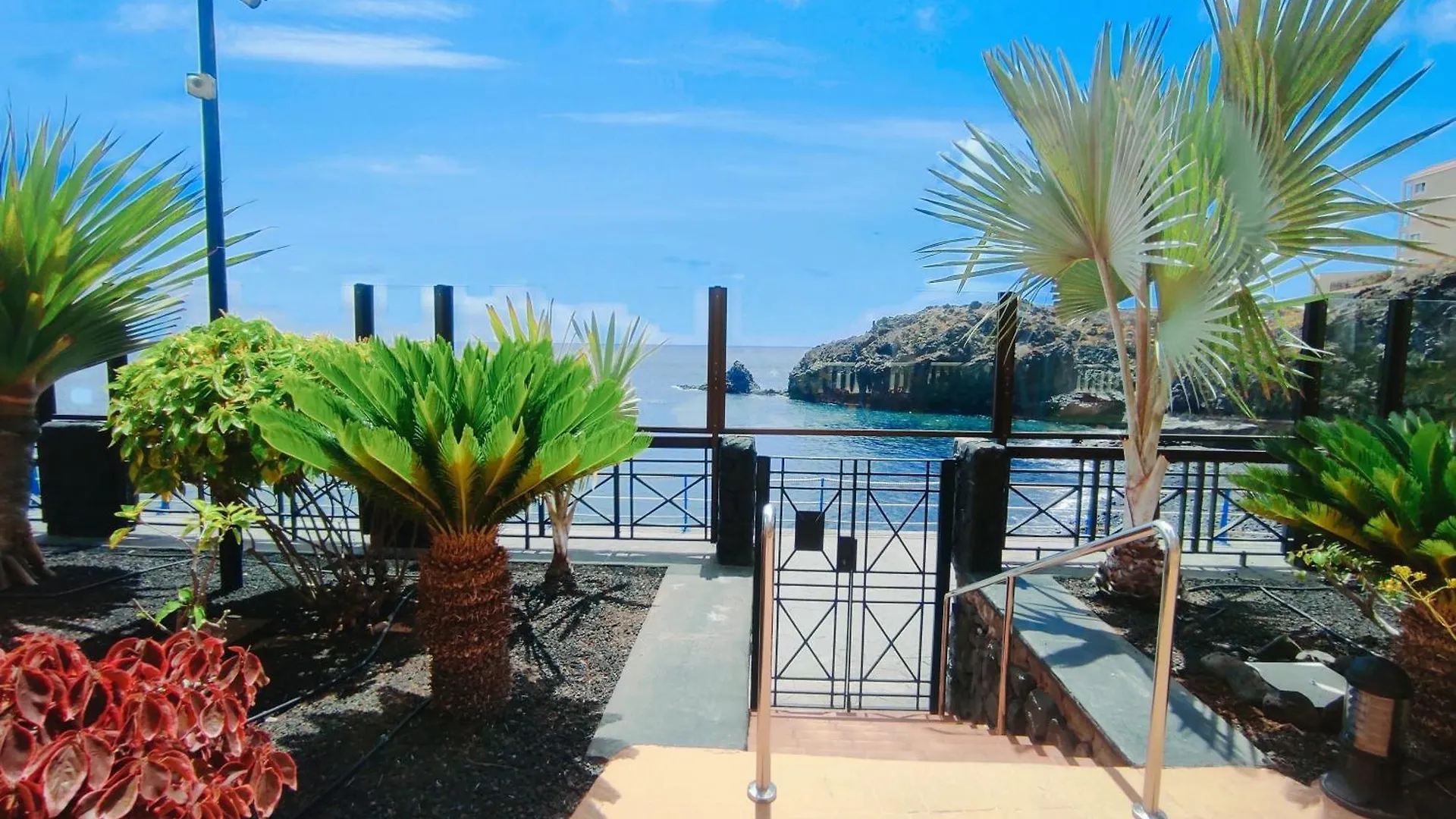 Apartment El Nautico Suites, The Beachfront Paradise San Miguel de Abona