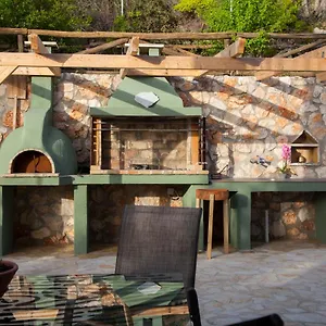 https://villa-filyra.kefaloniahotels.net